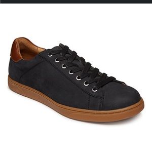Vionic Baldwin Nubuck Sneakers